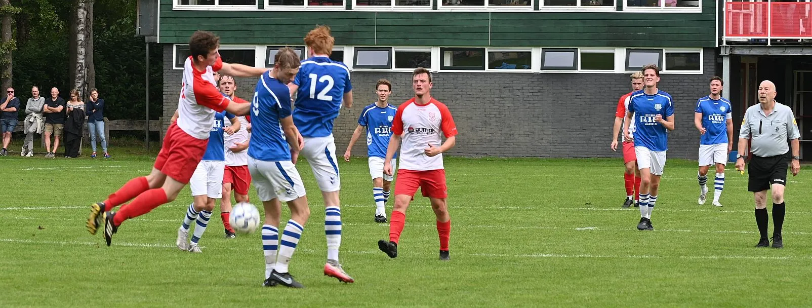 Geflatteerd pak slaag voor Harfsen