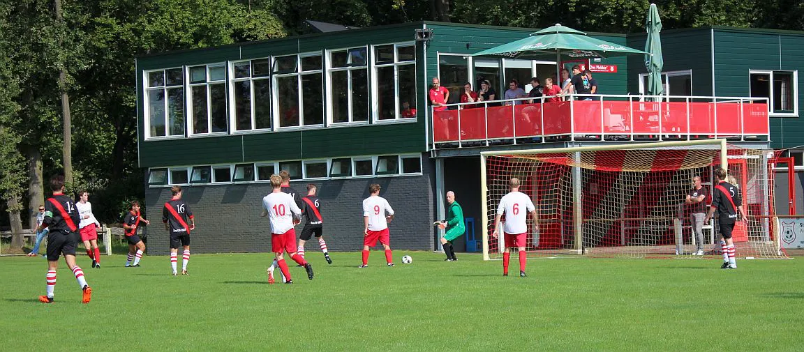 schot van Chiel gaat voorlangs