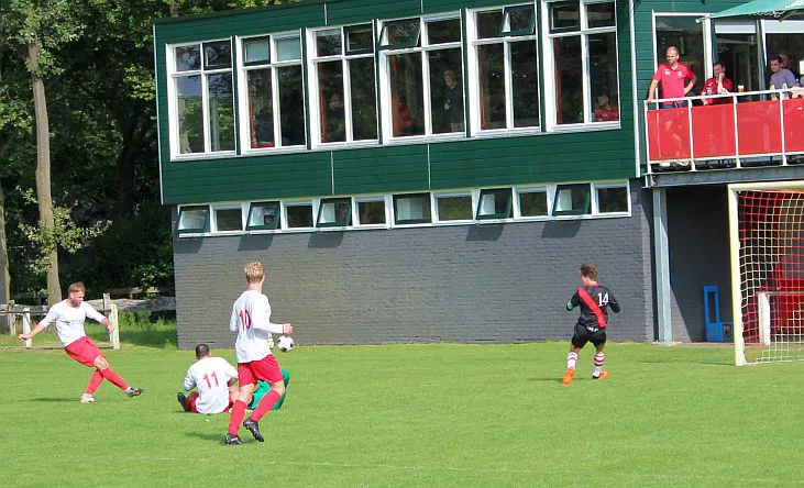 ..en nu mag Peter scoren